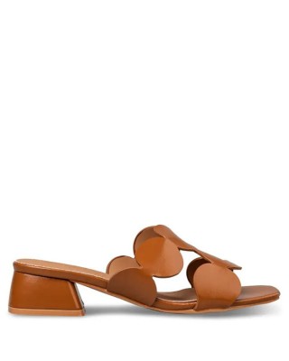 LOW-HEEL MULES