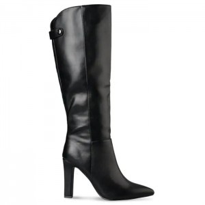 POINTED TOE BOOTS