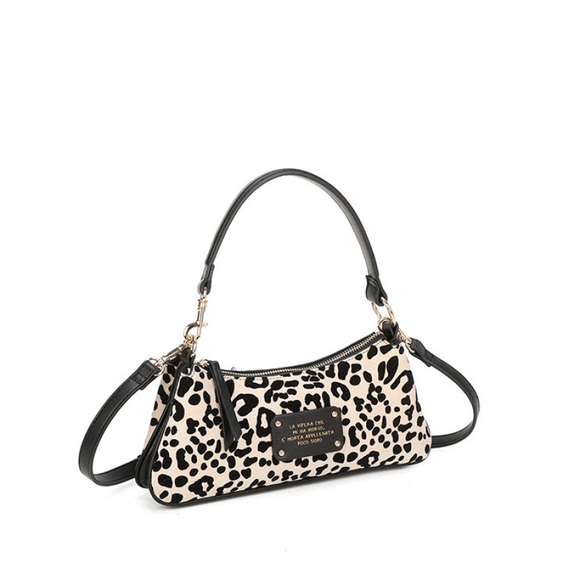 Τσάντα ώμου Vicky σε animal print Τσάντες
