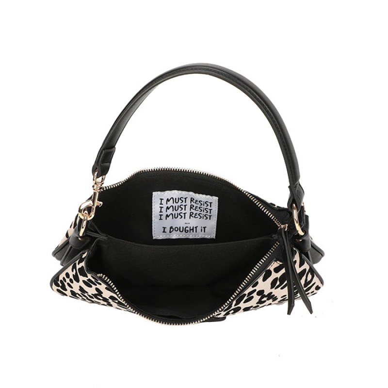 Τσάντα ώμου Vicky σε animal print Τσάντες